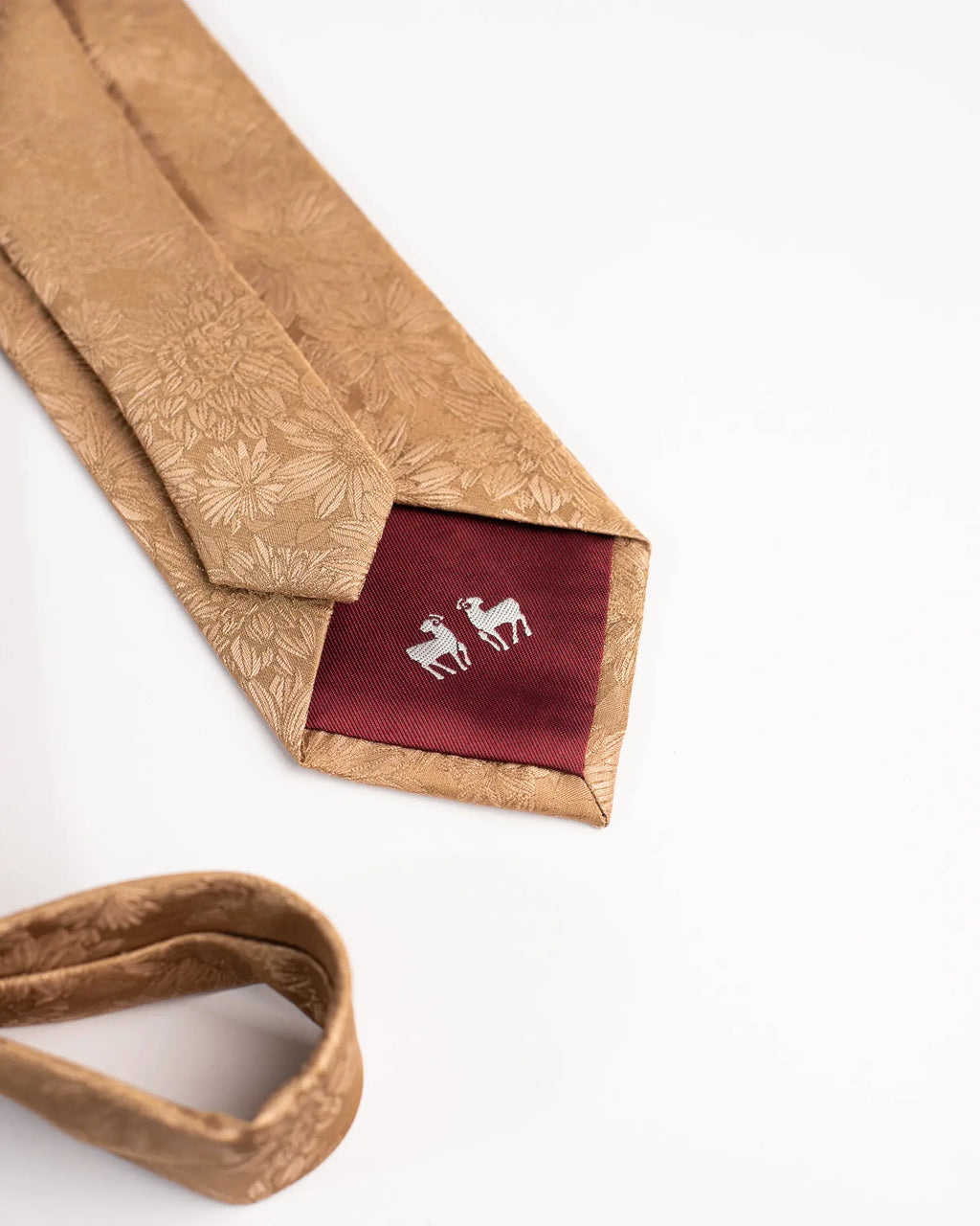 Corbata SS26 Dorado floreal