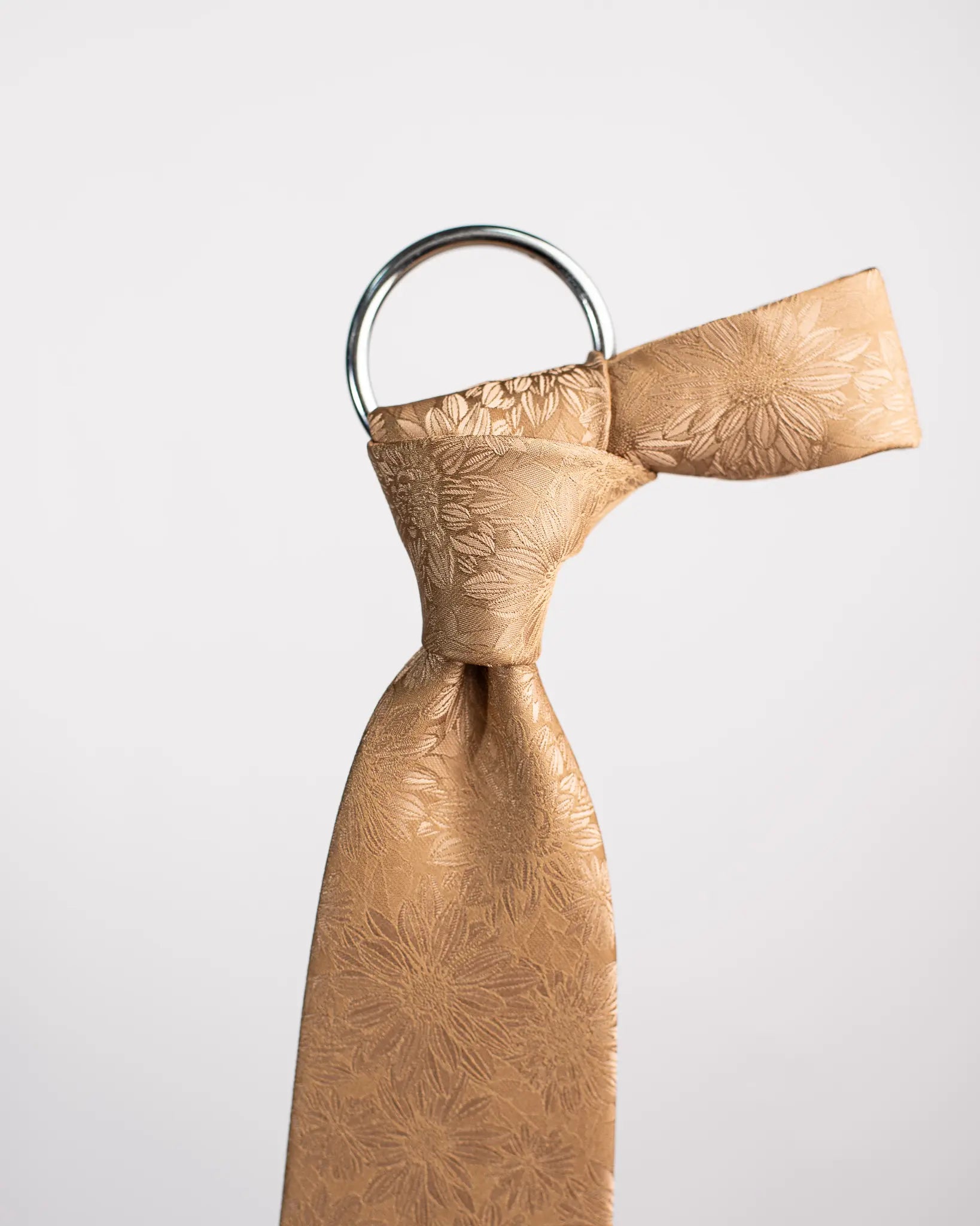 Corbata SS26 Dorado floreal