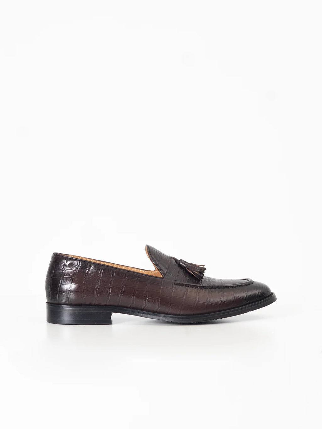 MOCASÍN BORLAS PIEL COCO MARRÓN