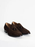 MOCASÍN BORLAS SERRAJE MARRÓN OSCURO