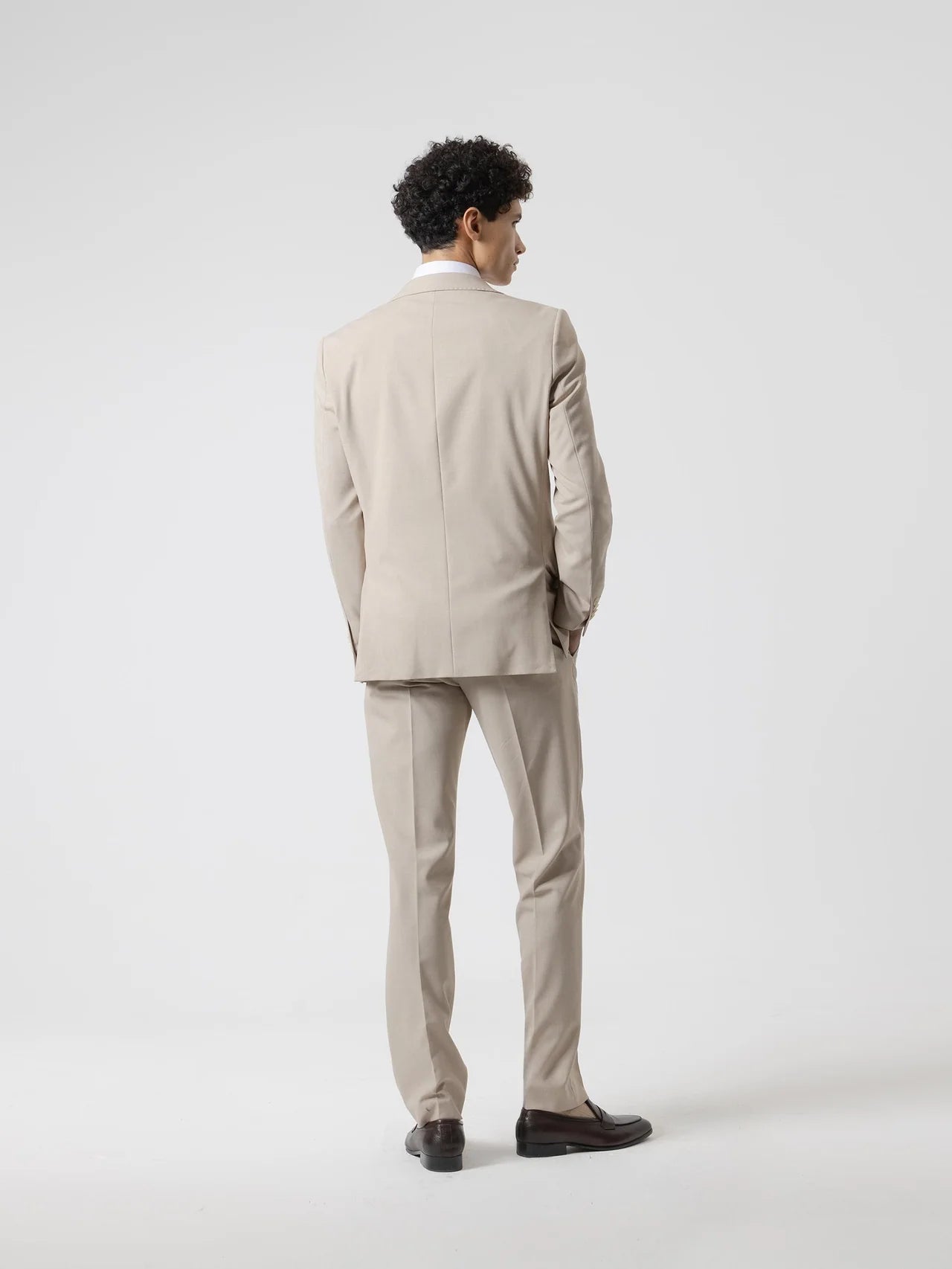 TRAJE LANA ARENA